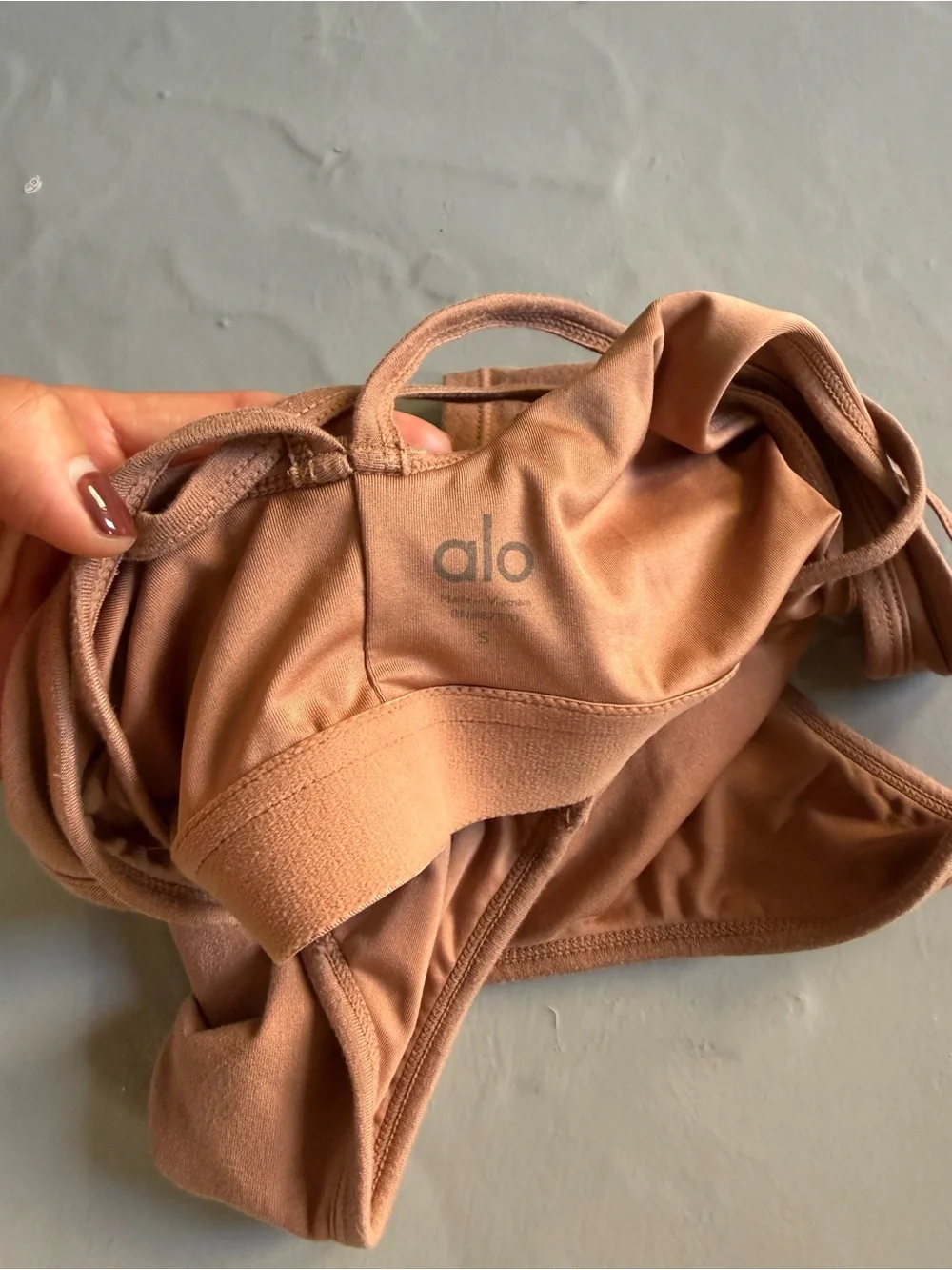 ALO Yoga Wild Thing Bra in apricot